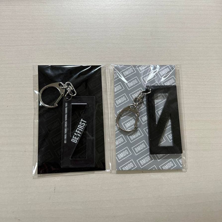 BE:FIRST キーホルダー Amazon.co.jp: BE:FIRST Key Chain BE:FIRST Clear Logo